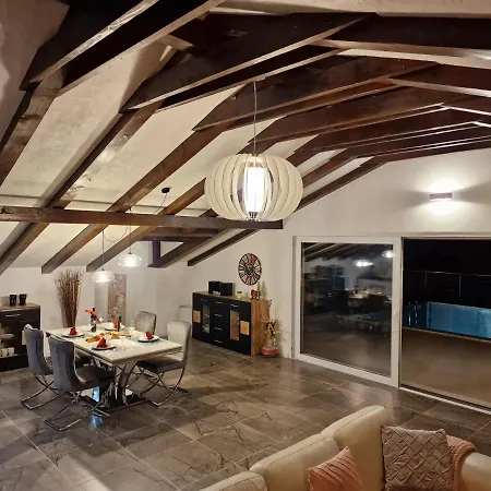 House Nirvana דירה בקרץ