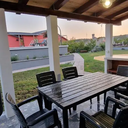 House Nirvana Appartamento Bakarac