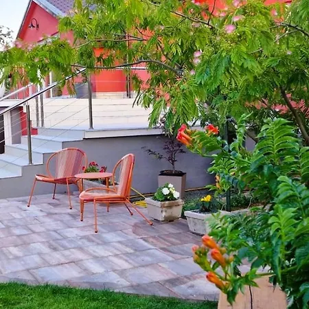 House Nirvana Bakarac