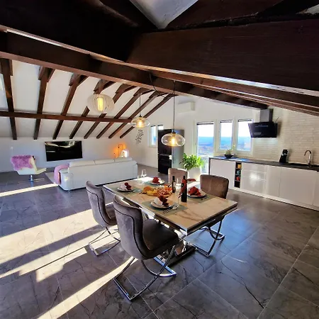 House Nirvana