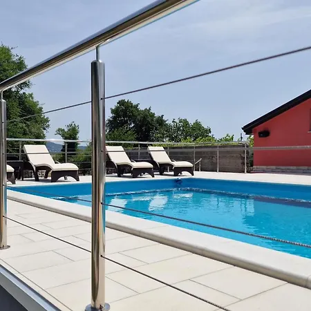 House Nirvana Bakarac