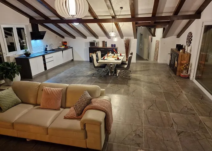 Appartement House Nirvana Bakarac