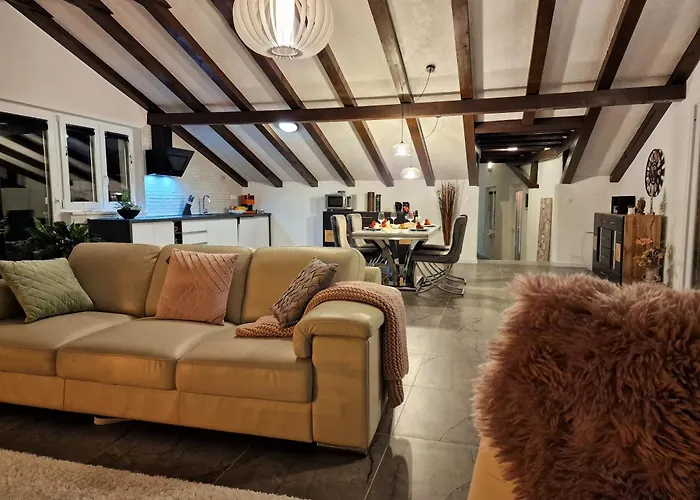 Appartement House Nirvana *